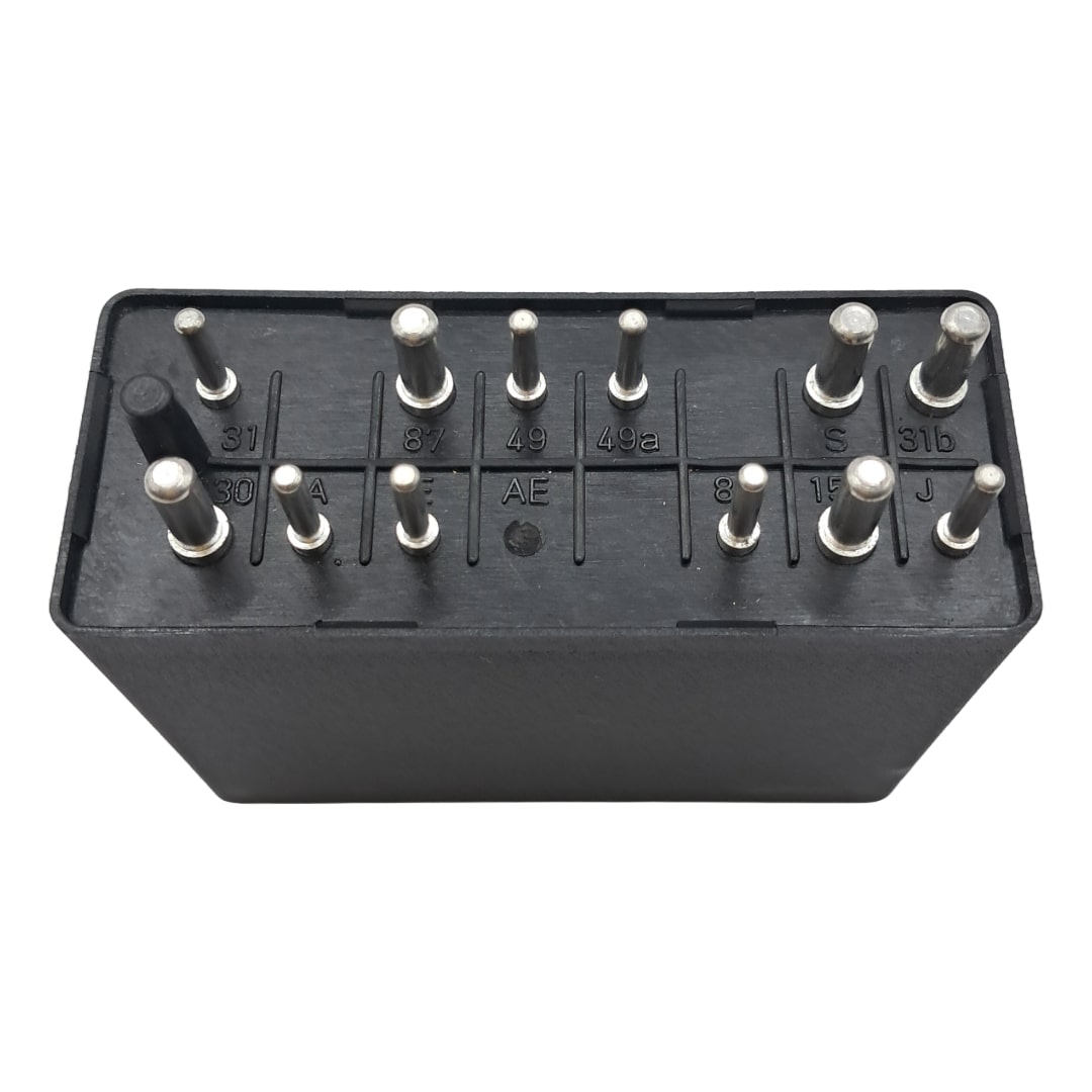 Blinker / Turn Signal Relay - Mercedes-Benz W124 / W126 / W201 / W202 (A2018210247 / A2018210047)
